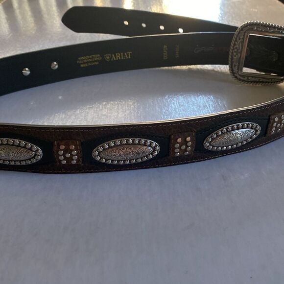 ARIAT Grip Strip Handcrafted Full Grain Leather Belt w/  Limited Edition Buckle - Picture 5 of 7